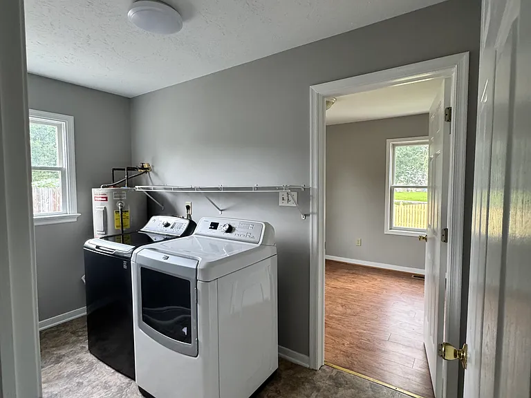 6350 Chenault Way — Photo 13