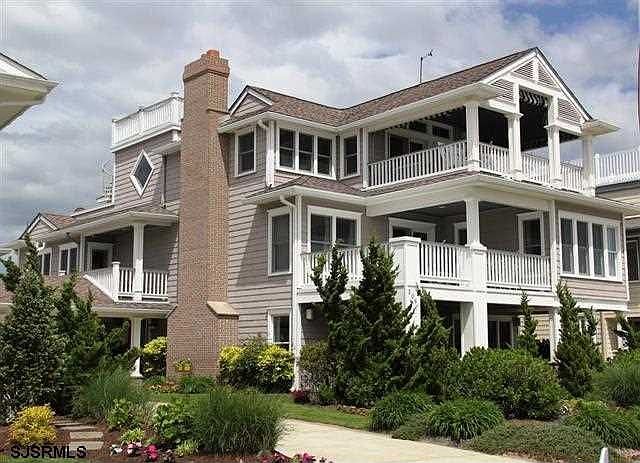 1st image of 308 E Atlantic Blvd