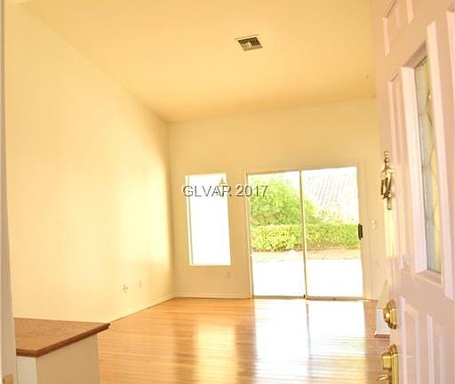 4th image of 2724 Youngdale Dr