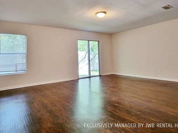 4th image of 7124 Timmerman Ln