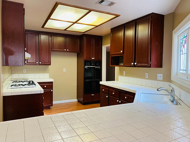 23665 Meadcliff Pl — Photo 8