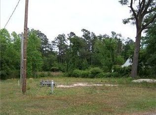 118 Cedar Dr, Riegelwood, NC 28456