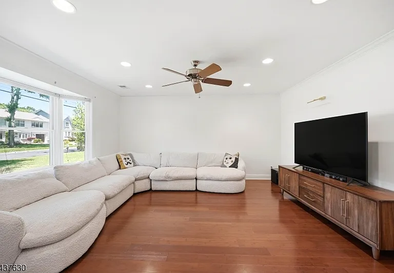 100 Kimball Ave — Photo 25