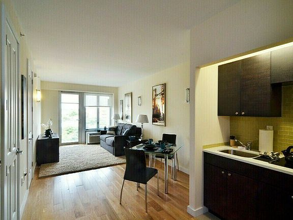 3rd image of 8655 Broadway APT 515