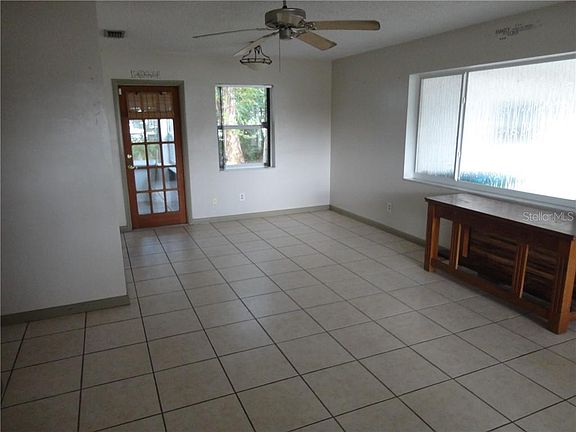 3rd image of 1176 Briarwood Ave