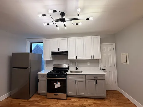 868 Communipaw Ave #39E Photo 1