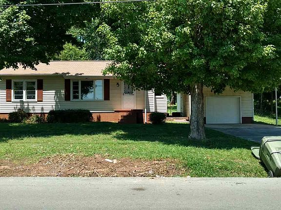 2nd image of 1147 Marguerite St