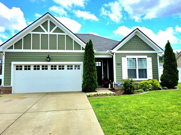 2612 Chesterfield Ln, Columbia, TN 38401