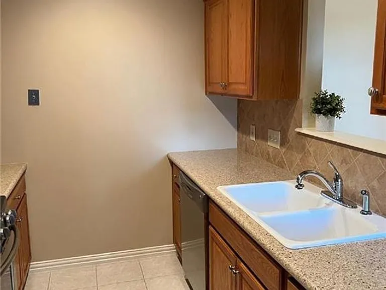 8340 Fathom Cir #103 — Photo 8