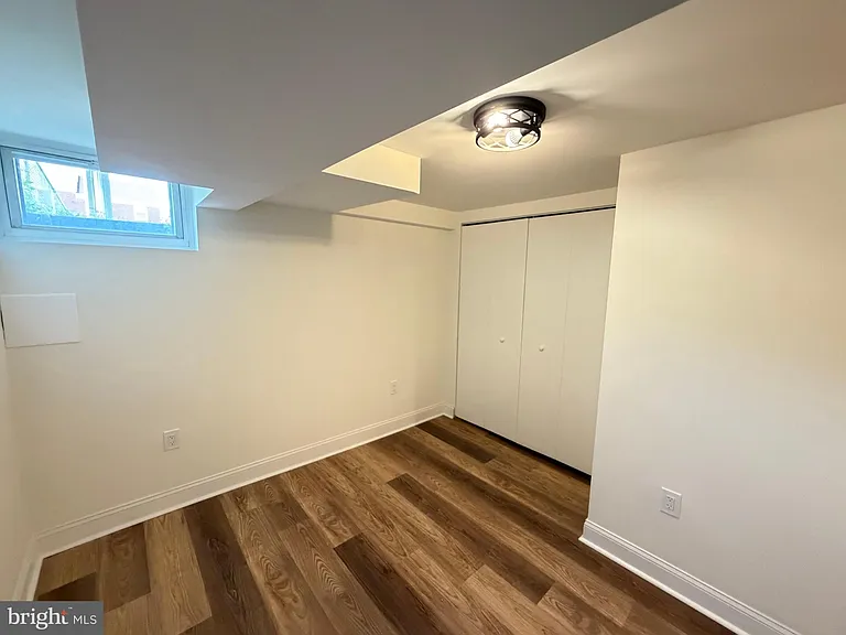 647 Dunwich Way — Photo 13