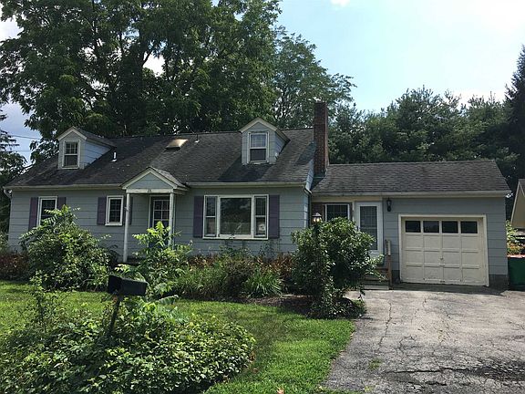 2nd image of 28 Mansion Dr