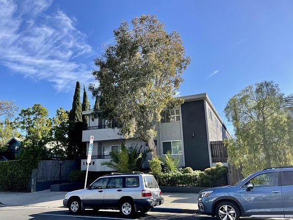 2nd image of 11-1508 12th St #11