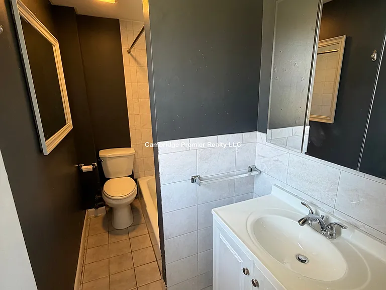 85R Glen St — Photo 12