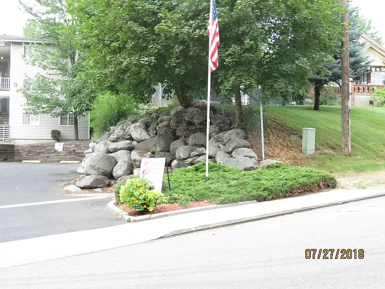 Hart Terrace Apartments — Photo 6