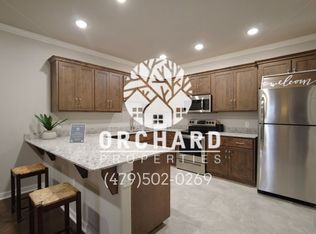 1900 E. Brookview Circle, Siloam Springs, AR 72761