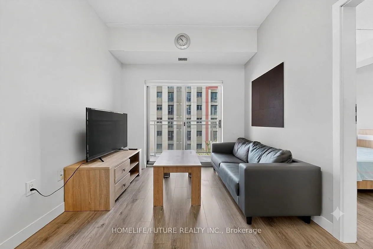 1 bed, $950 — Photo 3