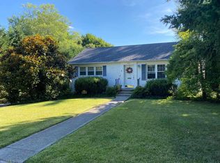 910 Draper Rd SW, Blacksburg, VA 24060