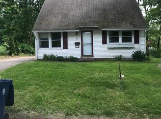 46 Ridgewood Rd, Willimantic, CT 06226