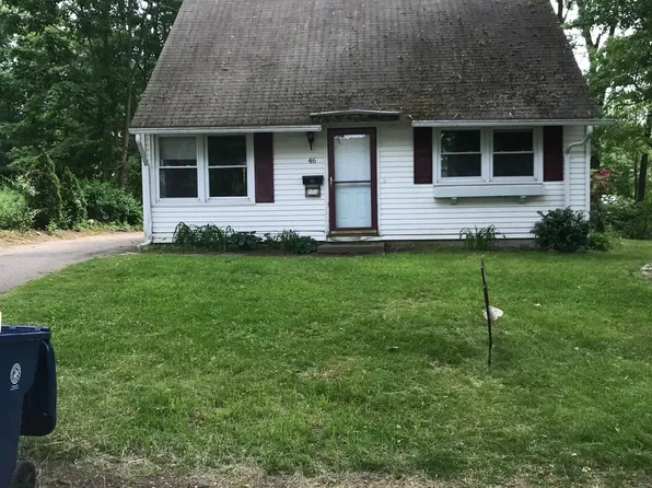 46 Ridgewood Rd, Willimantic, CT 06226