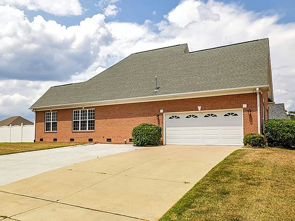 2nd image of 523 Murray Fork Dr