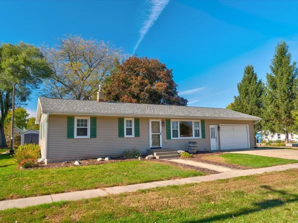 423 Willow St, Arena, WI 53503