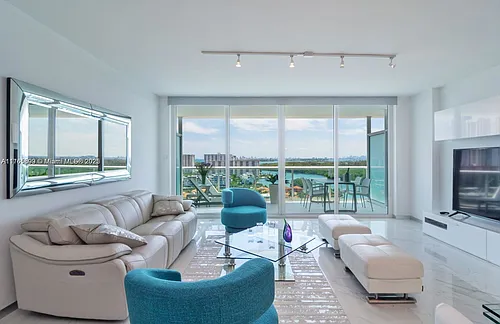 400 Sunny Isles Blvd #1805 Photo 1