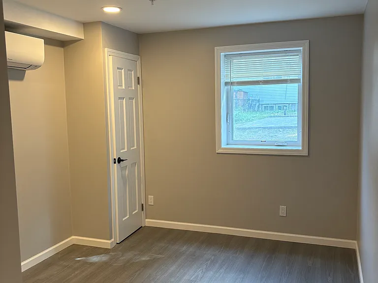 71 Franklin St #1B — Photo 2