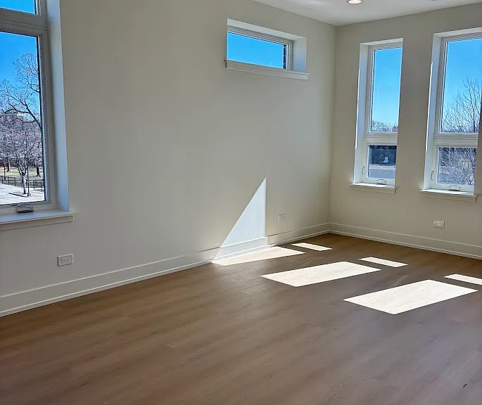 6334 W Irving Park — Photo 16