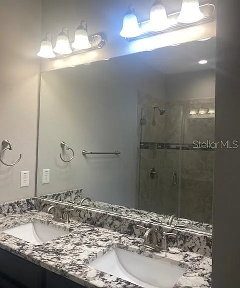 1114 Coral Ln — Photo 12