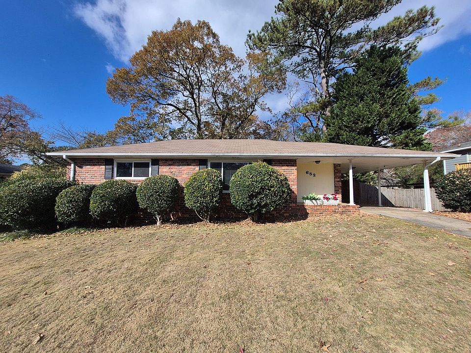 1st image of 652 Forest Ridge Dr SE