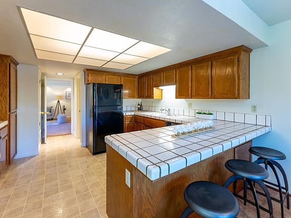 5th image of 3005 Greenbriar Ct