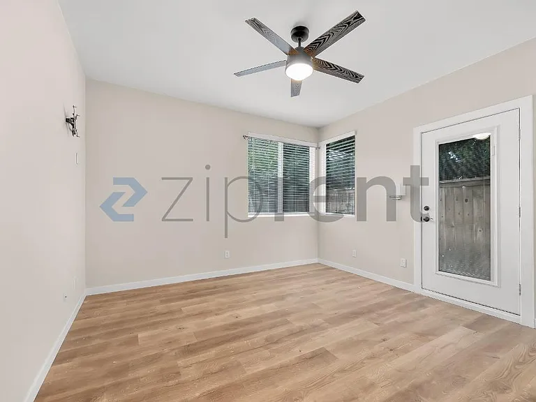 3231 Canyon View Dr — Photo 6