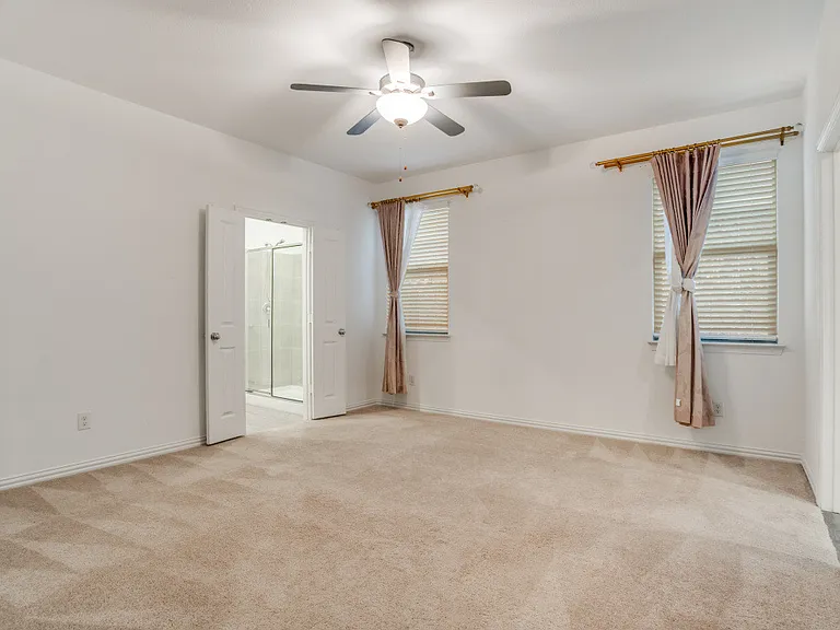 4913 Sagerun Dr — Photo 13