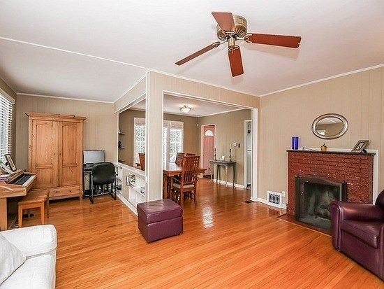 2nd image of 2332 Grey Ave