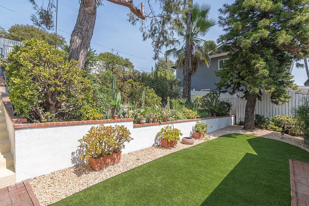 3884 Wawona St — Photo 2