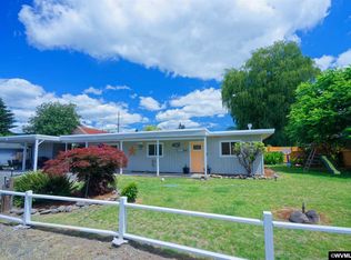 172 8th St, Lyons, OR 97358