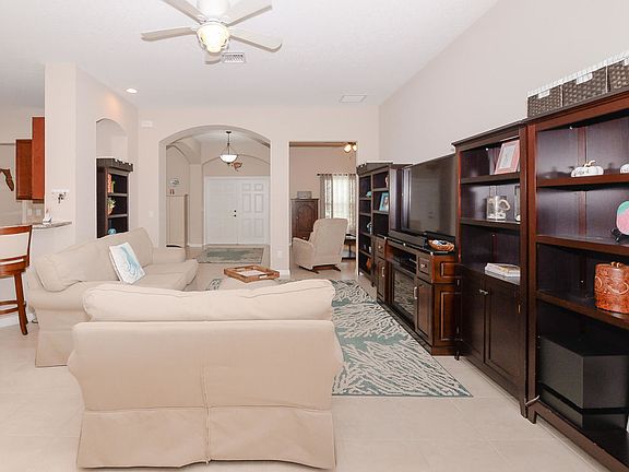3rd image of 3650 SW Margela St