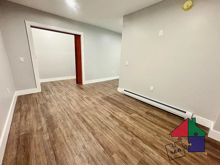 24 Mountain View St — Photo 32