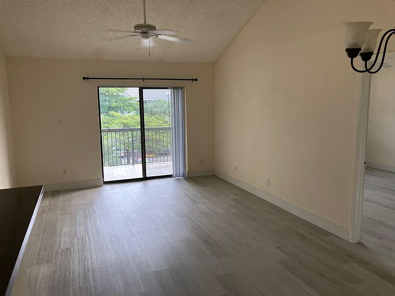 11245 W Atlantic Blvd #305 — Photo 9