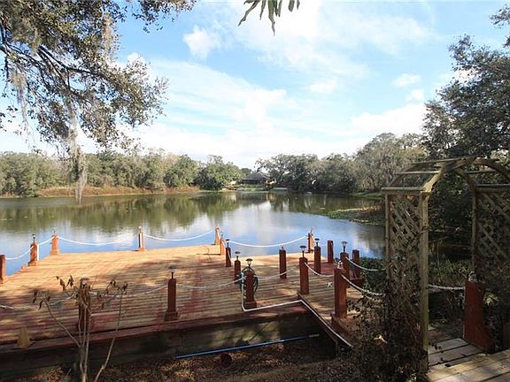 2nd image of 3665 Emerald Ln