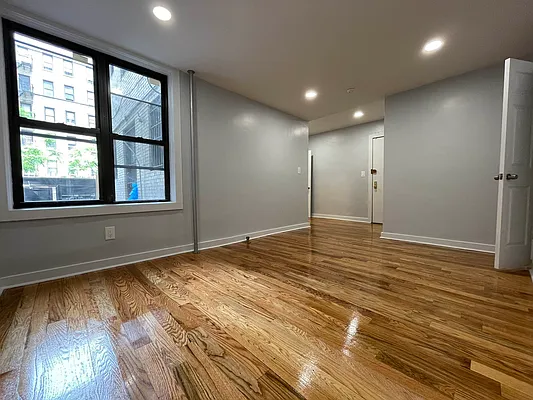 Rented by Sovereign Associates | media 9