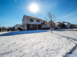 6020 Brookestone Village Ln, Sylvania, OH