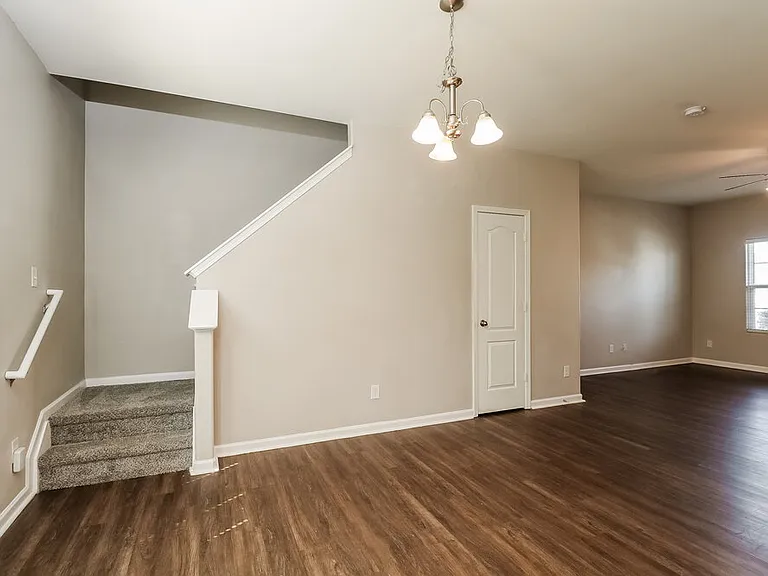2541 Meadow Crossing Dr — Photo 7