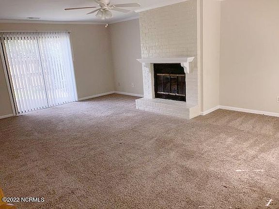 2nd image of 804 Persimmon Pl
