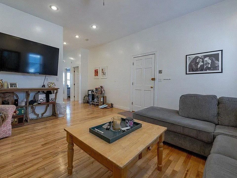 168170 L ST. 170 L St South Boston MA Zillow