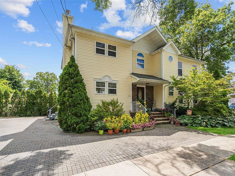 1st image of 54 Bedford Avenue
