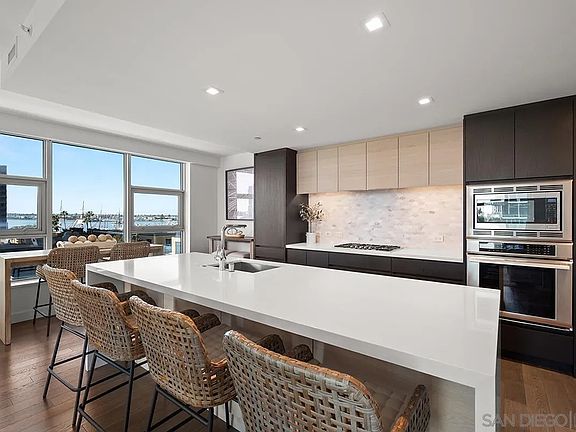 3rd image of 1388 Kettner Blvd #508