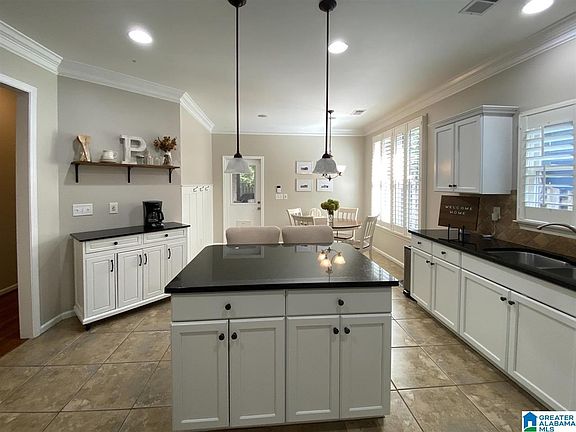 2nd image of 2390 Abbeyglen Cir