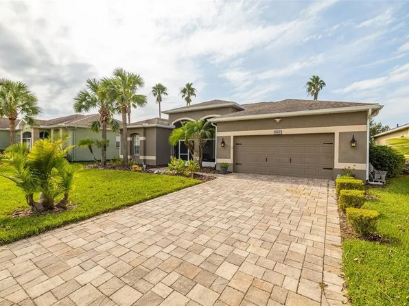 10211 Cleghorn Dr, San Antonio, FL 33576