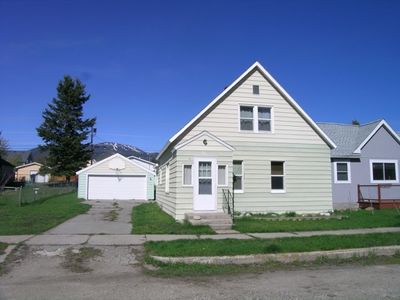 13 Haggin Ave S, Red Lodge, MT, 59068